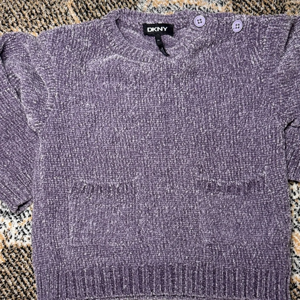 DKNY‎ Lavender Knit Top and Floral Pants